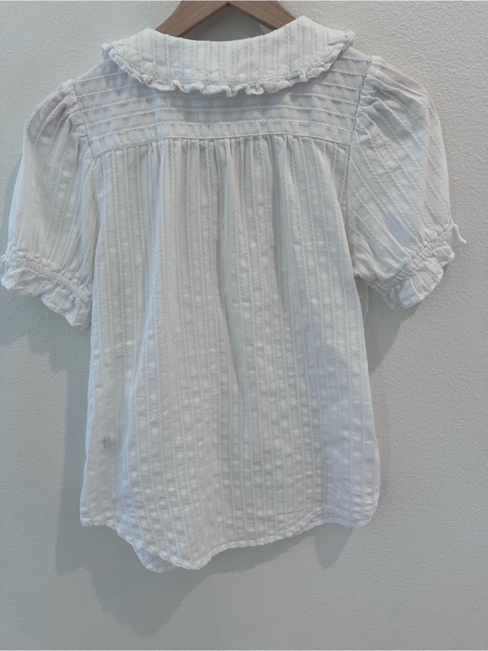Quince White Button-Front Puff Sleeve Blouse with Scalloped Collar - Picture 3 of 6